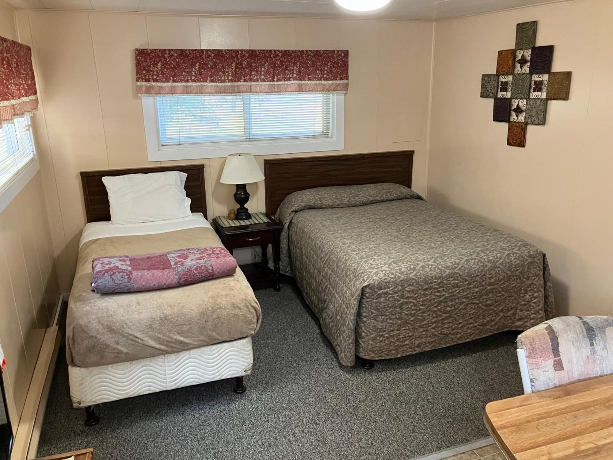 Idle A While Cabins Twisp 外观 照片