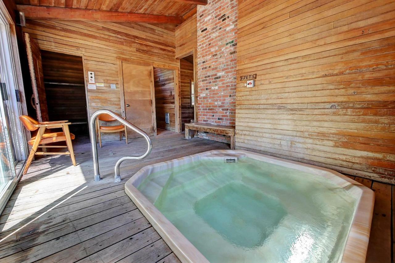 Idle A While Cabins Twisp 外观 照片