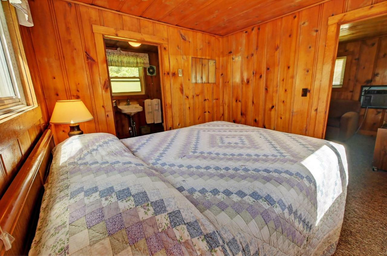 Idle A While Cabins Twisp 外观 照片
